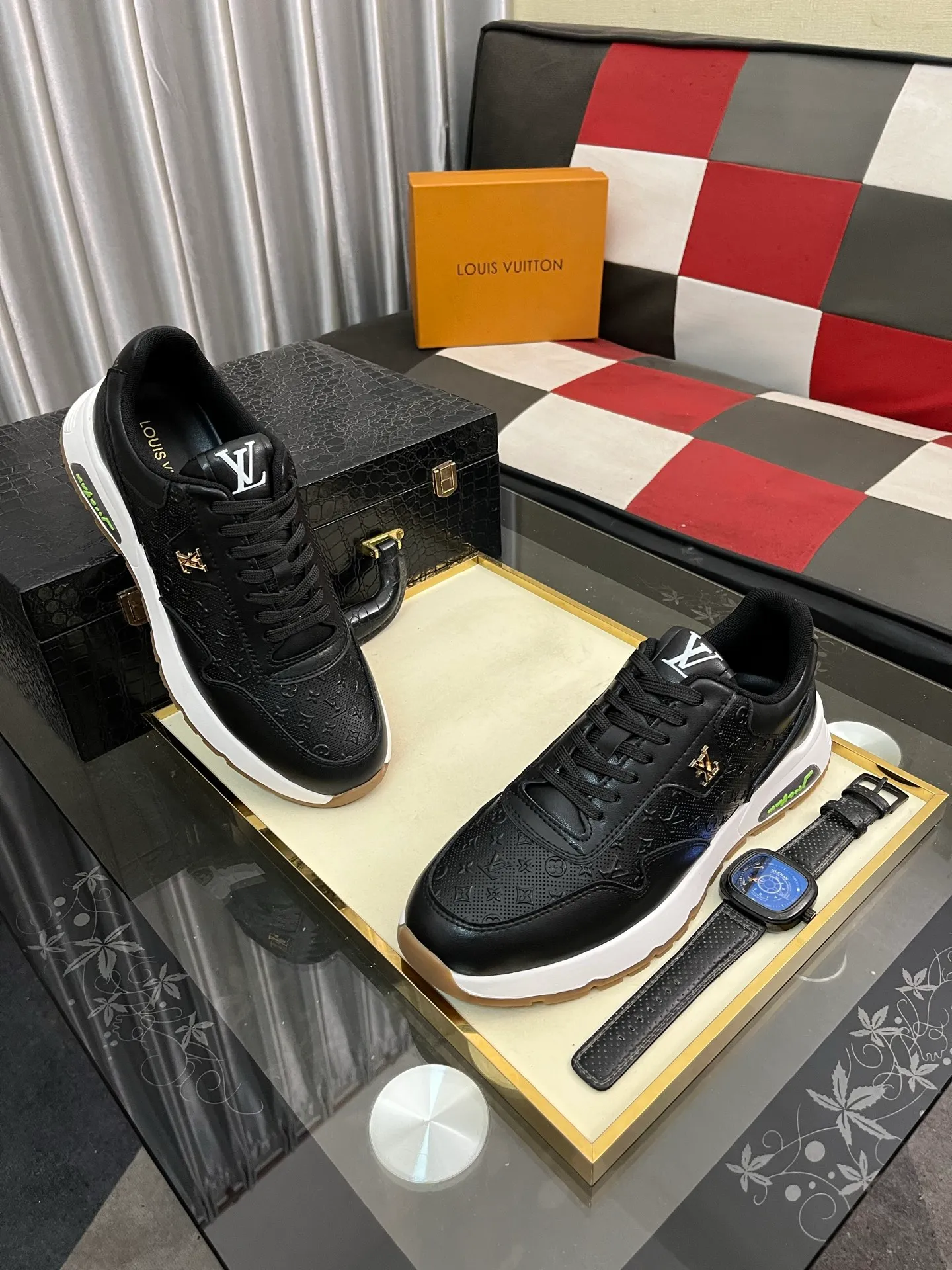 Men's shoes 💰458⌚️⌚️[Louis Vuitton LV] Dad shoes are popular casual sports shoes with outsole, breathable and comfortable, easy to walk, trendy men's versatile fly woven epoxy with ➕leather lining➕Gucci's popular original outsole, sports and running style, super comfortable. Size 38-442️⃣Colors available
